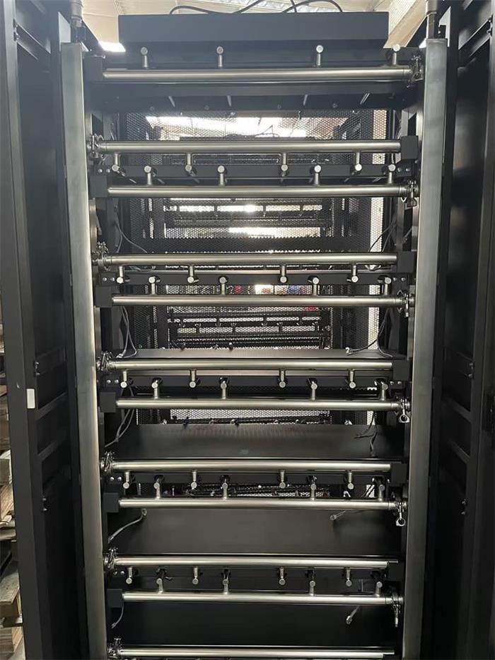 1760686060563798.jpg Lianli Hydro Water Cooling Cabinet for BTC Hydro ASIC Miners (3).jpg